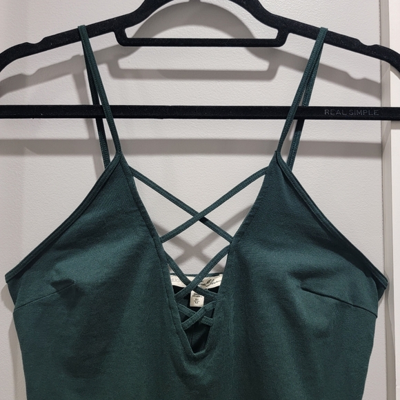 Express One Eleven Crisscross V-Cut Tank Top - Picture 3 of 9